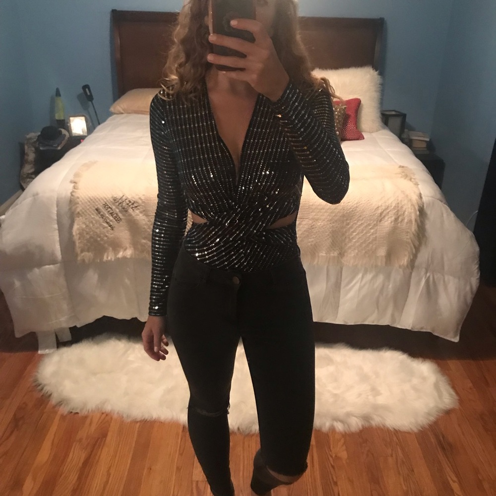 ASTR Oh Baby sequin bodysuit - Picture 3 of 6